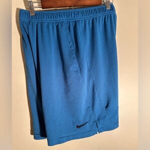 Nike Men's Blue Mesh Shorts w/Pockets - Size Large 9” Inseam
